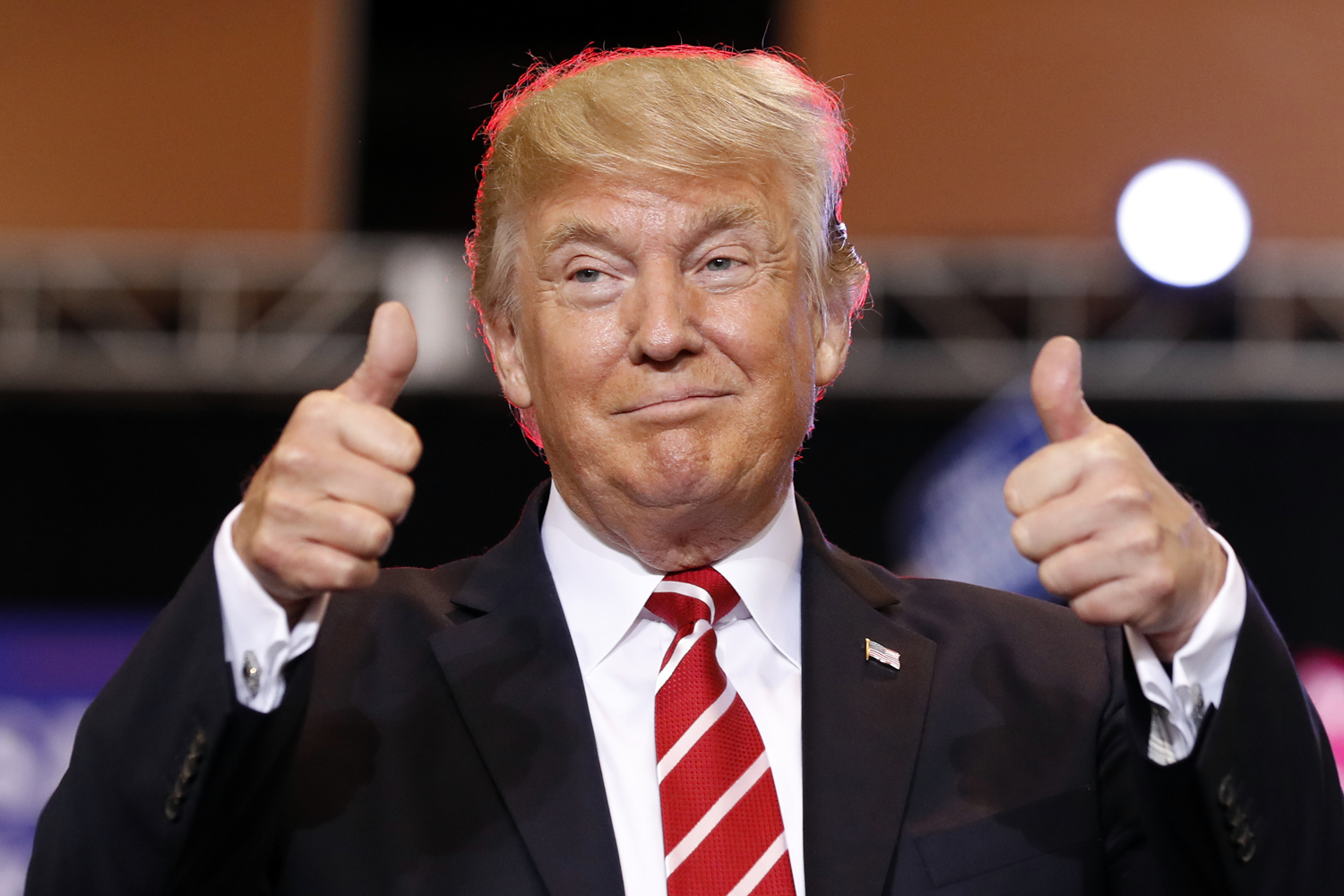 Trump o el poder más allá de la despolitización – Juan de Dios Andrade