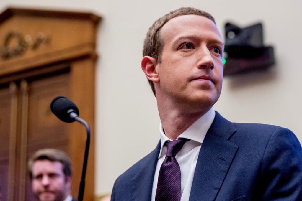 ¿Presenciamos una guerra de aparatos de inteligencia en las redes sociales? – Juan de Dios Andrade